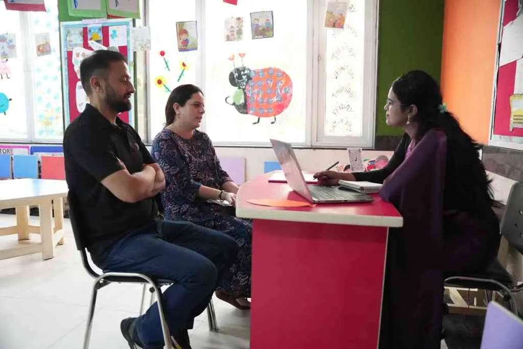 Weekly data-sharing folders of learners